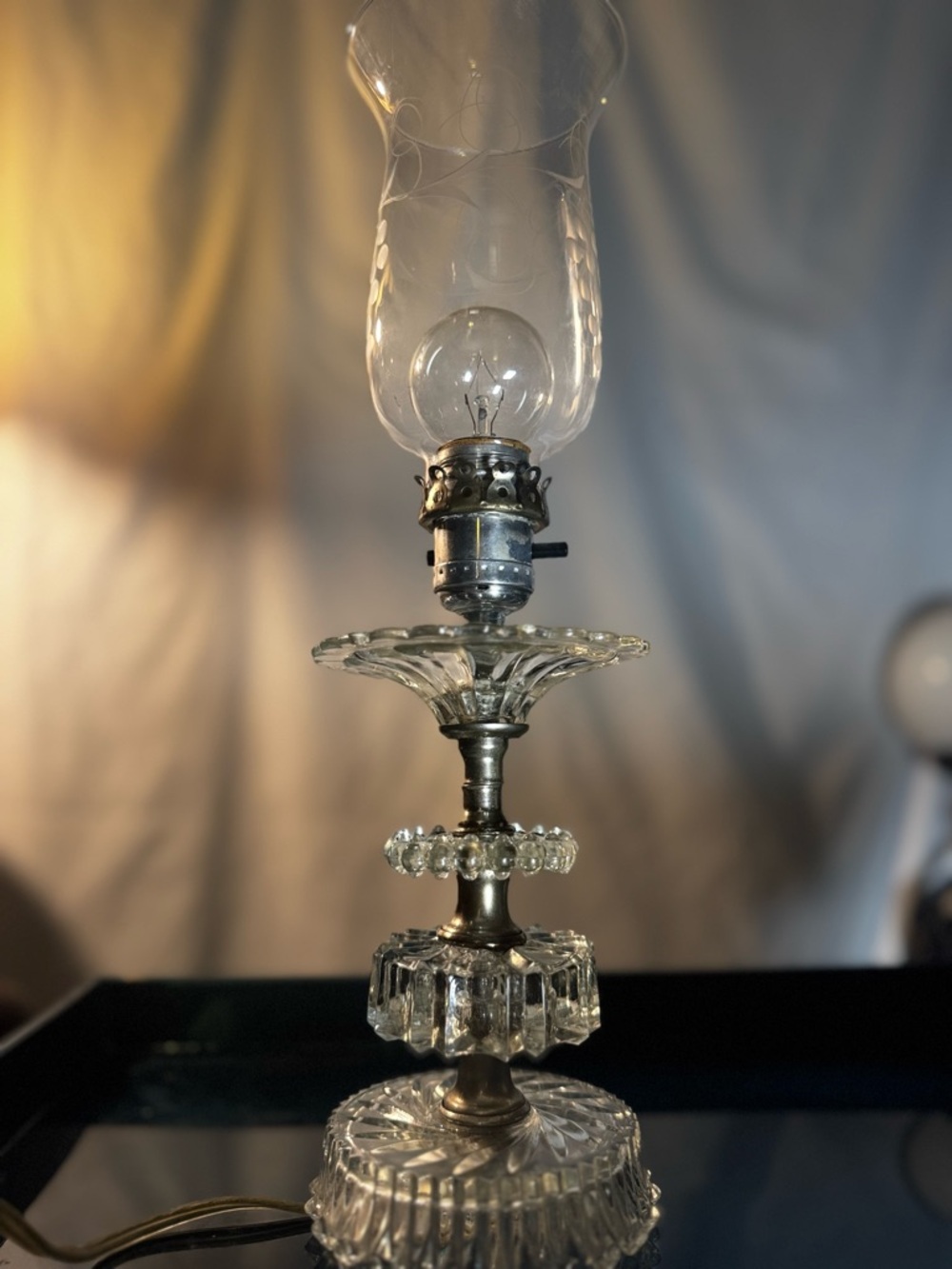 Crystal Column boudoir, art deco Table Lamp in Clear Glass